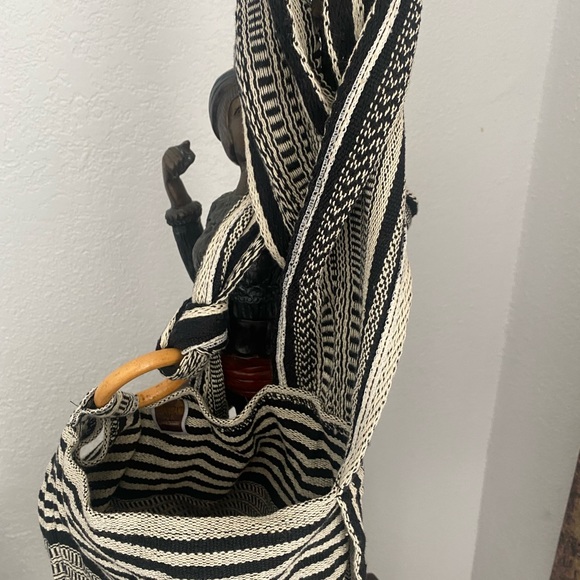 Bucket Handbag Tejido Ecuatoriano - Picture 2 of 4